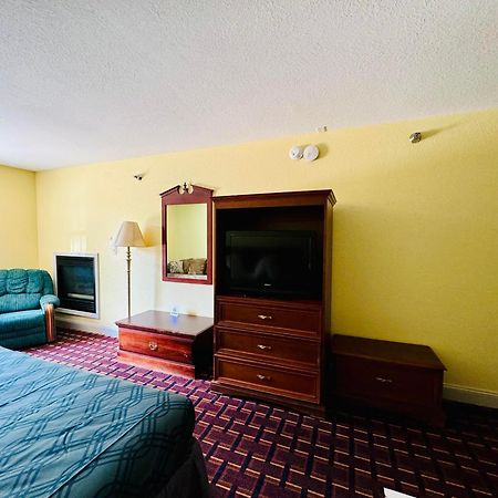 Ozark Inn And Suites オーセージ・ビーチ エクステリア 写真