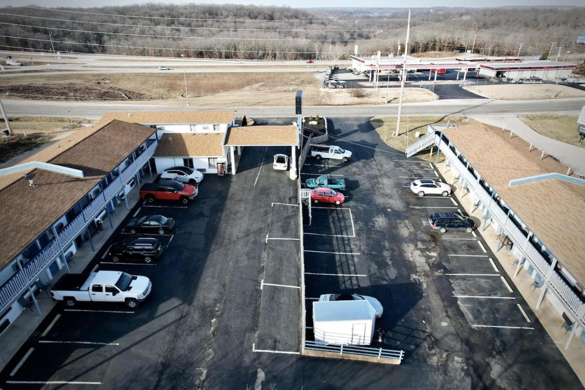 Ozark Inn And Suites オーセージ・ビーチ エクステリア 写真