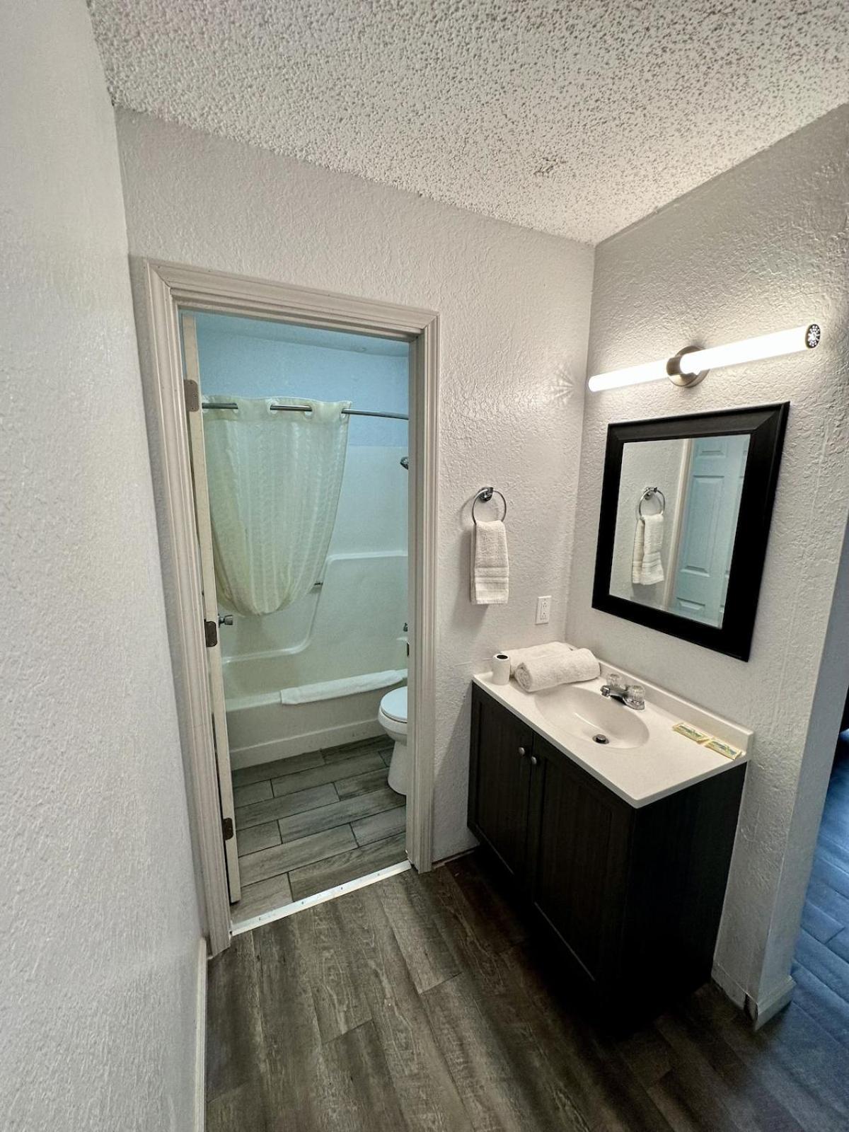 Ozark Inn And Suites オーセージ・ビーチ エクステリア 写真